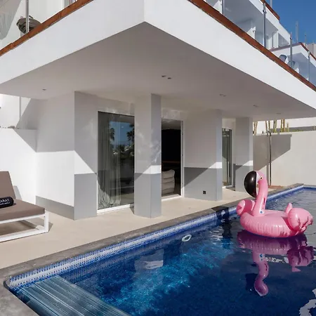 Villa Karat Blue